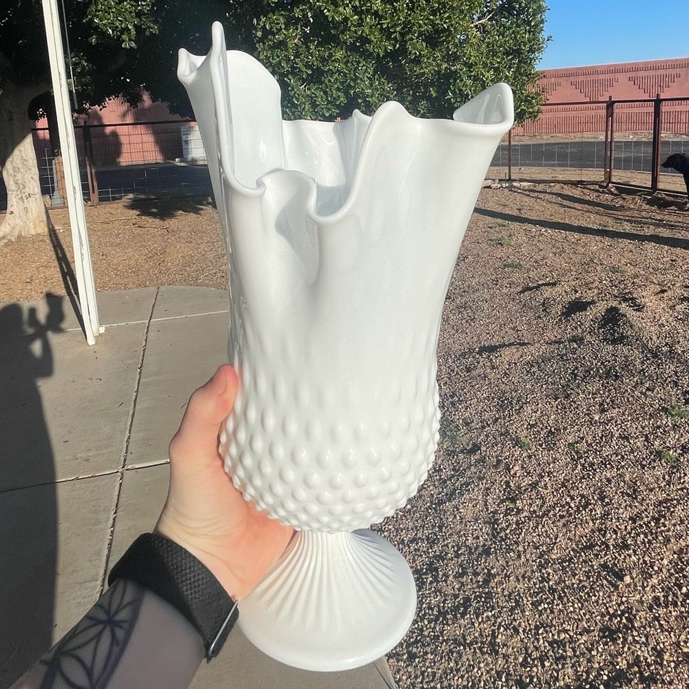 Vintage Fenton Art Glass Vase Hobnail Handkerchief White Milk Glass 13”